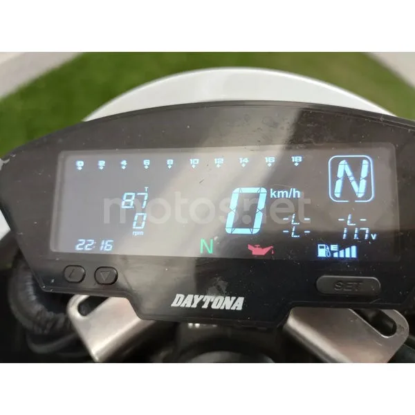 Honda CB1000R - Vista 5