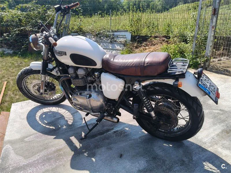 Triumph Bonneville T100 - Vista 3