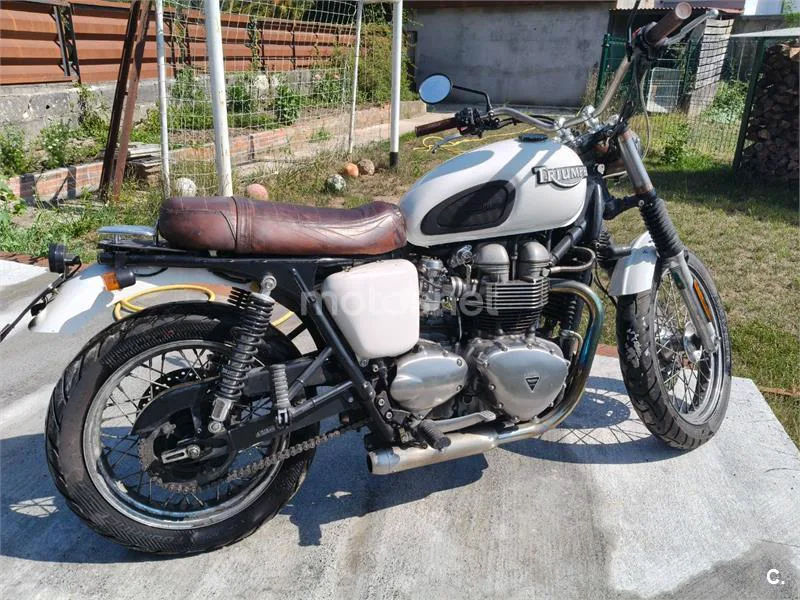 Triumph Bonneville T100 - Vista 5