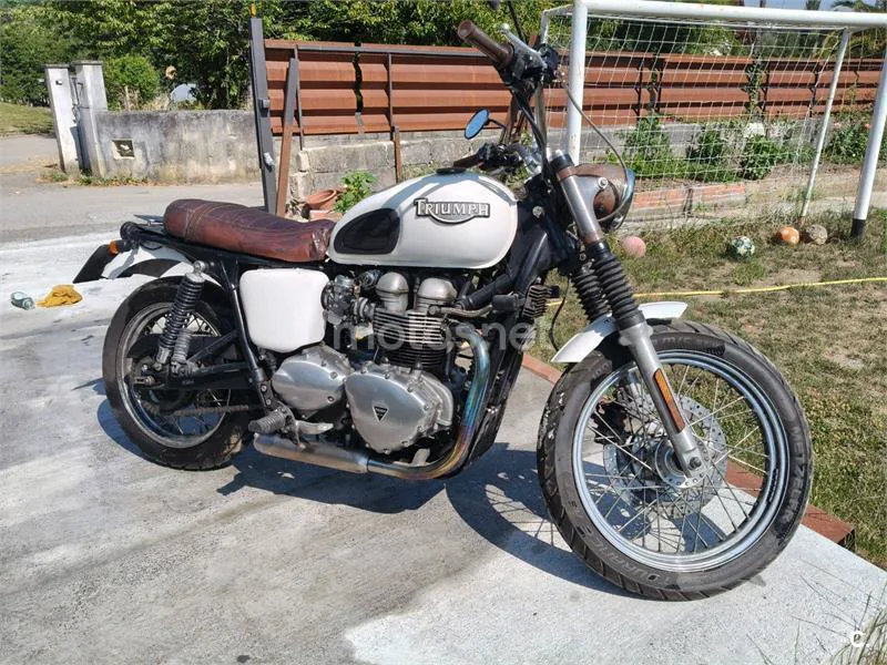 Triumph Bonneville T100 - Vista 6