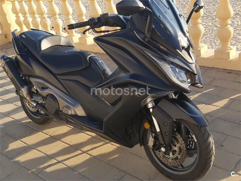 Kymco AK 550 - Vista 5