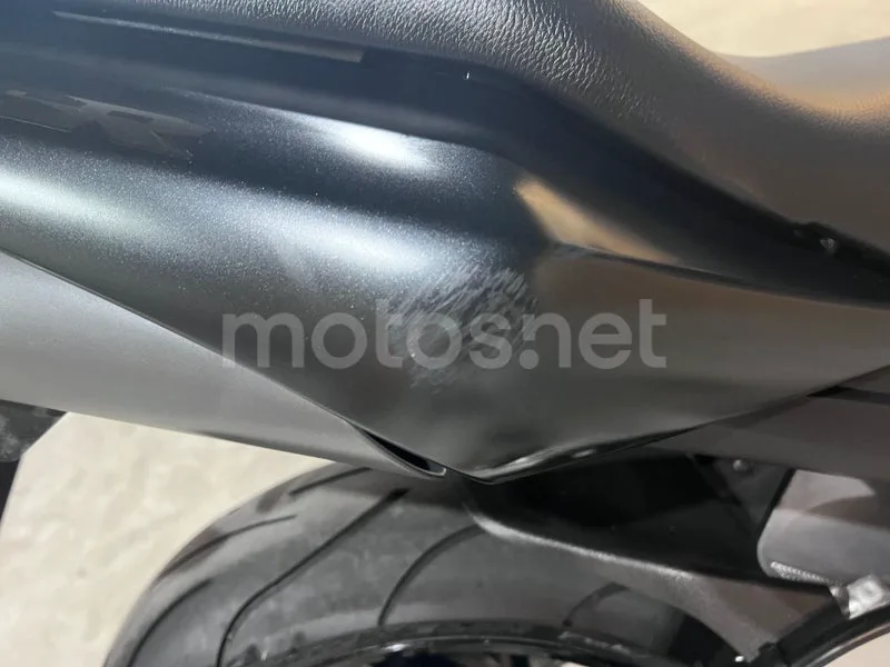 Suzuki GSR600 - Vista 11