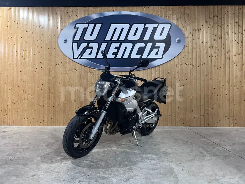 Suzuki GSR600 - Vista 3