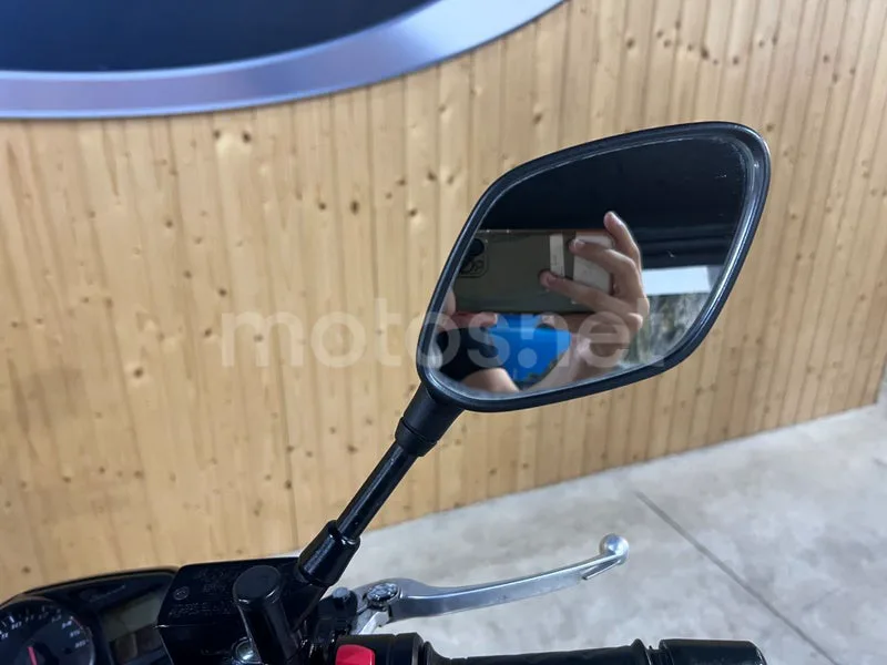 Suzuki GSR600 - Vista 25