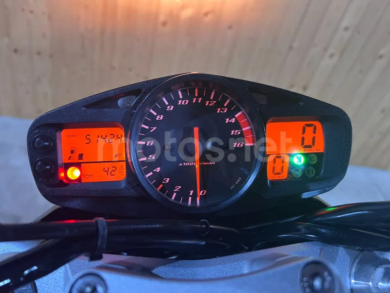 Suzuki GSR600 - Vista 27