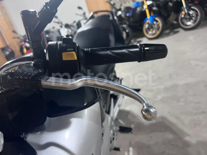 Suzuki GSR600 - Vista 43