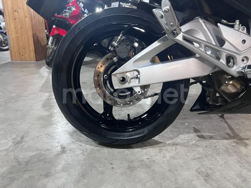 Suzuki GSR600 - Vista 60