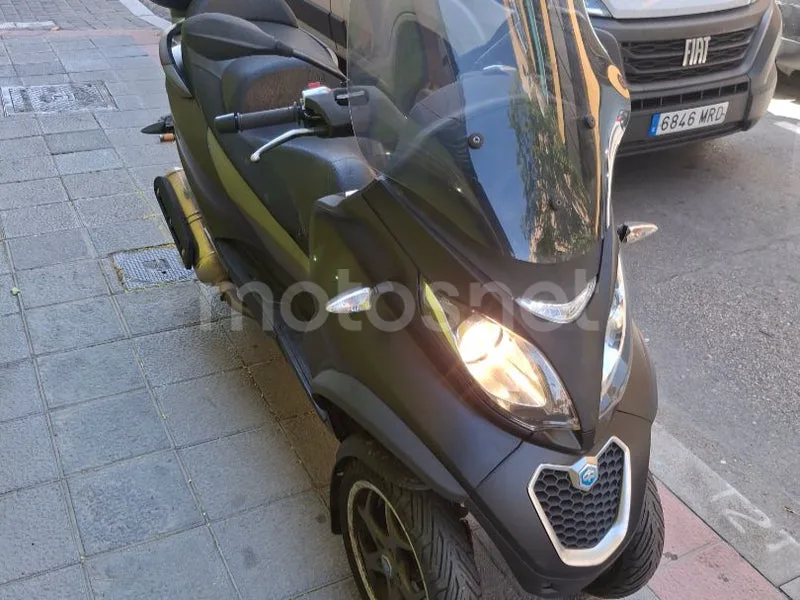 Piaggio MP3 - Vista 4
