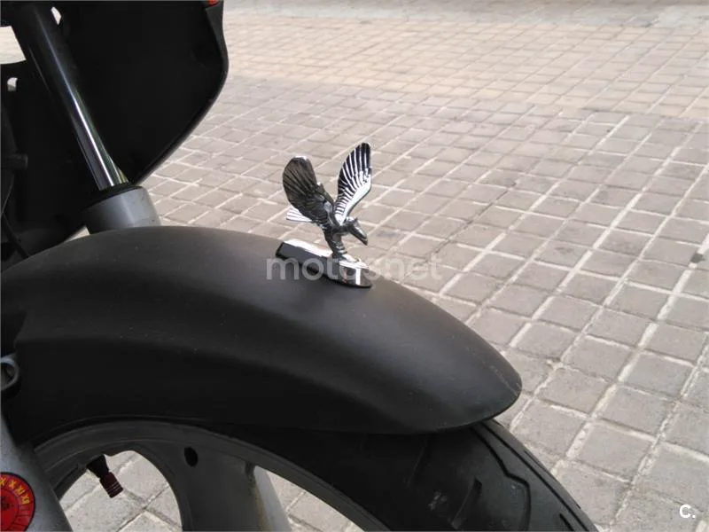 Honda XL125V Varadero - Vista 8