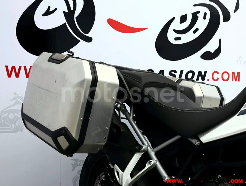 Triumph Tiger 900 - Vista 11