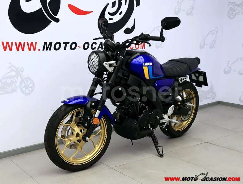 Yamaha XSR125 - Vista 8