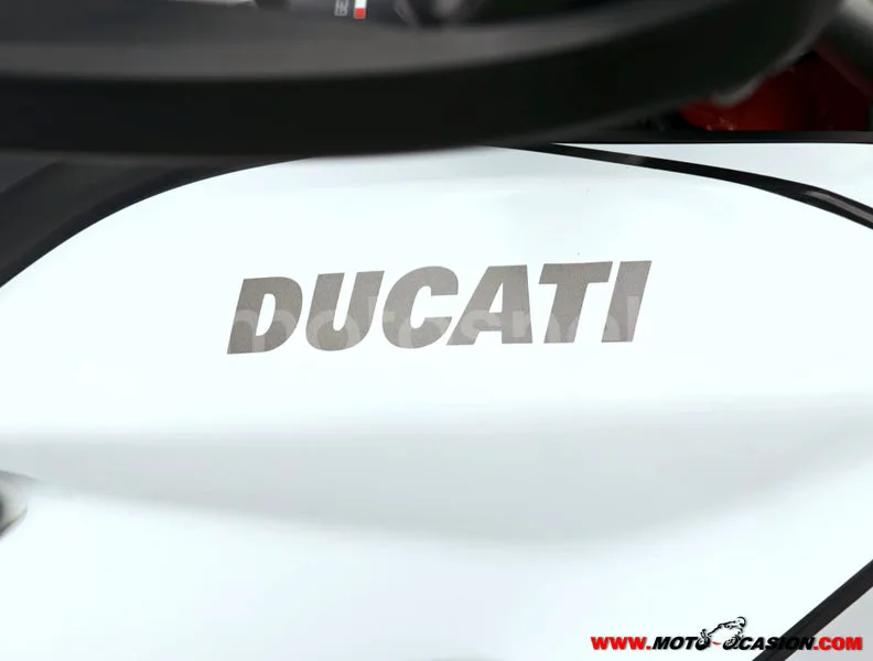 Ducati Hypermotard 939 - Vista 9