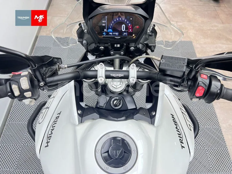 Triumph Tiger 800 XR - Vista 7