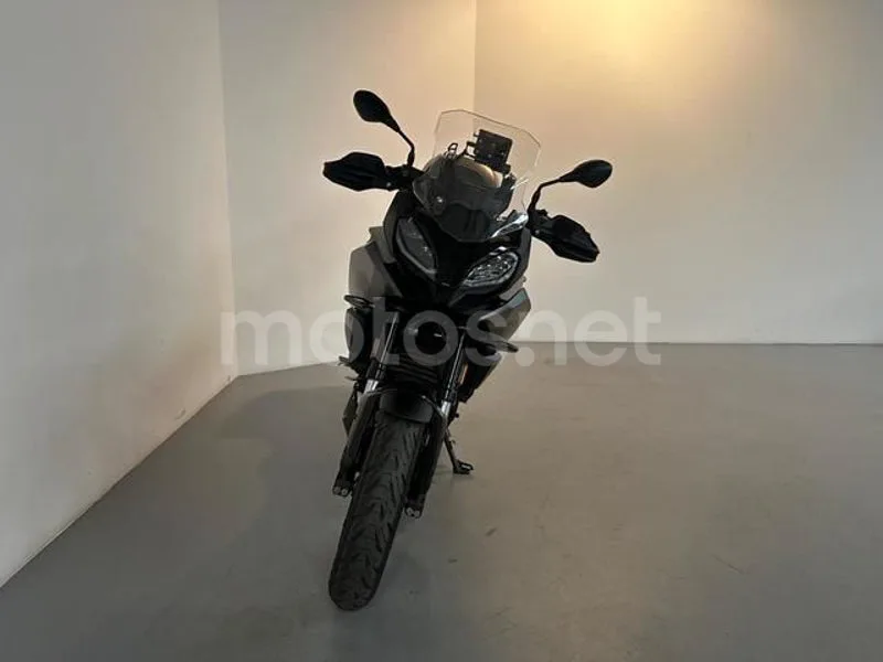 BMW F 900 XR - Vista 3
