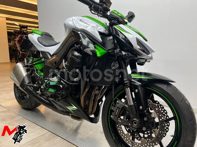 Kawasaki Z1000 - Vista 4