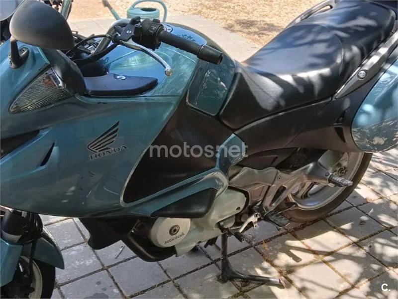 Honda NT700V Deauville - Vista 4