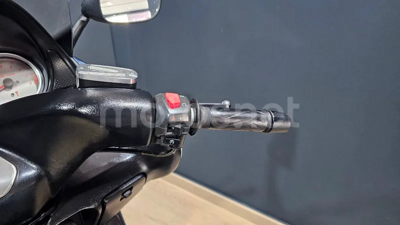 Yamaha TMAX 530 - Vista 5