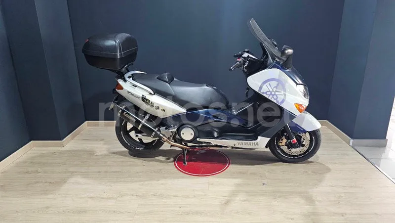 Yamaha TMAX 530 - Vista 8