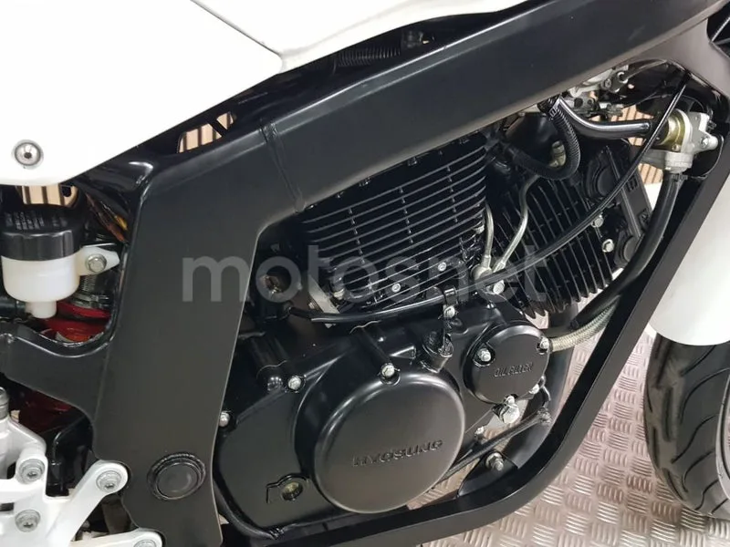 Hyosung GT 125 R Comet - Vista 22