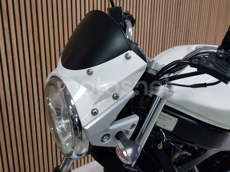 Hyosung GT 125 R Comet - Vista 24