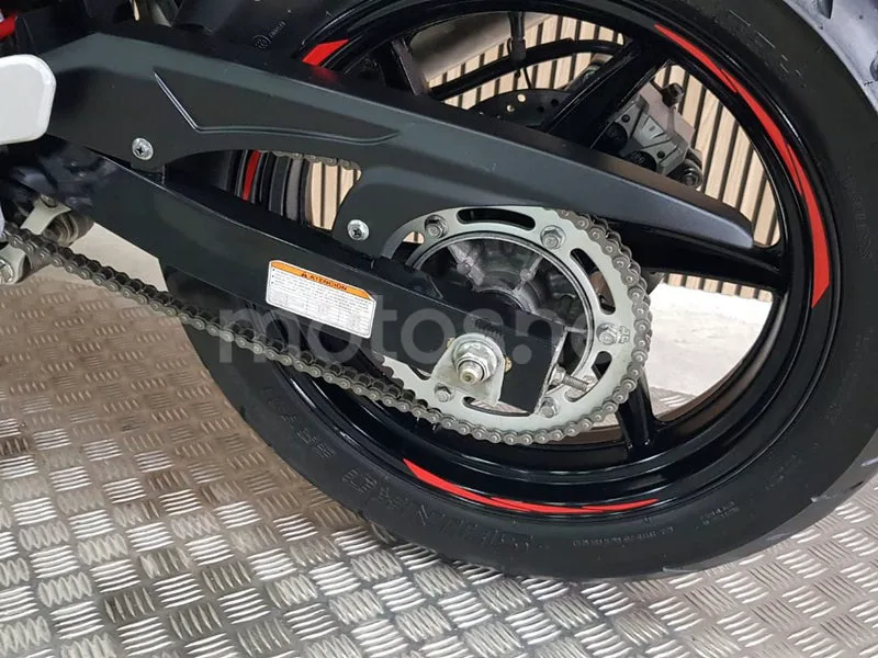 Hyosung GT 125 R Comet - Vista 31