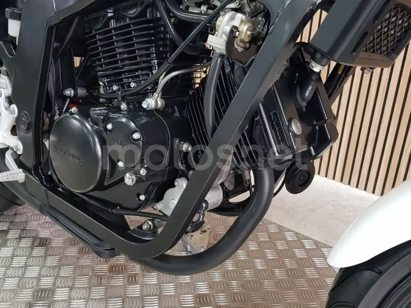Hyosung GT 125 R Comet - Vista 8