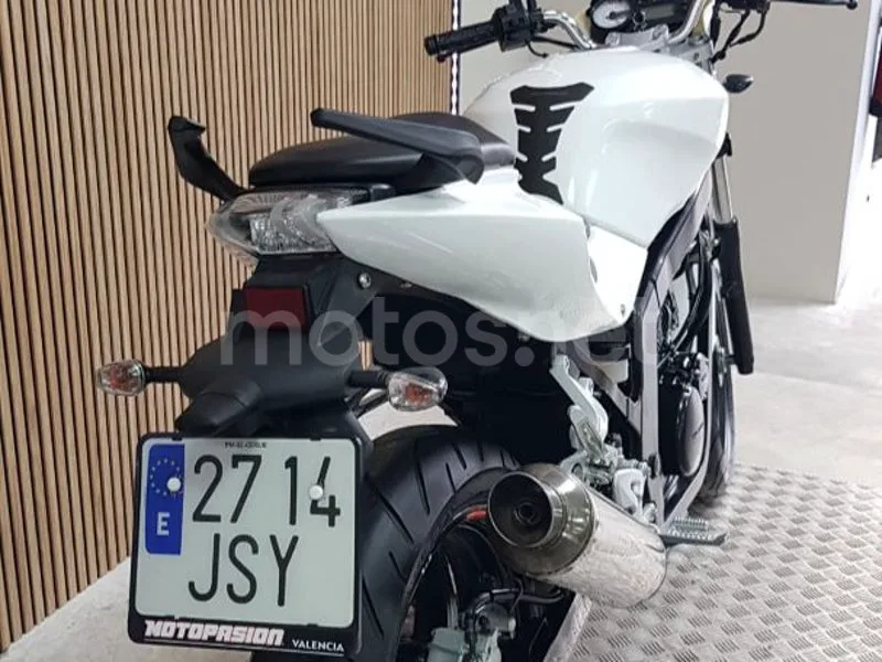 Hyosung GT 125 R Comet - Vista 9