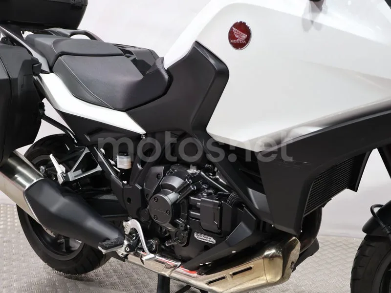 Honda NT1100 - Vista 12
