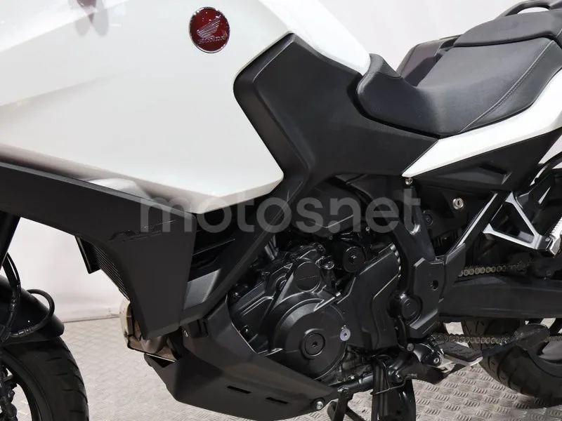 Honda NT1100 - Vista 13