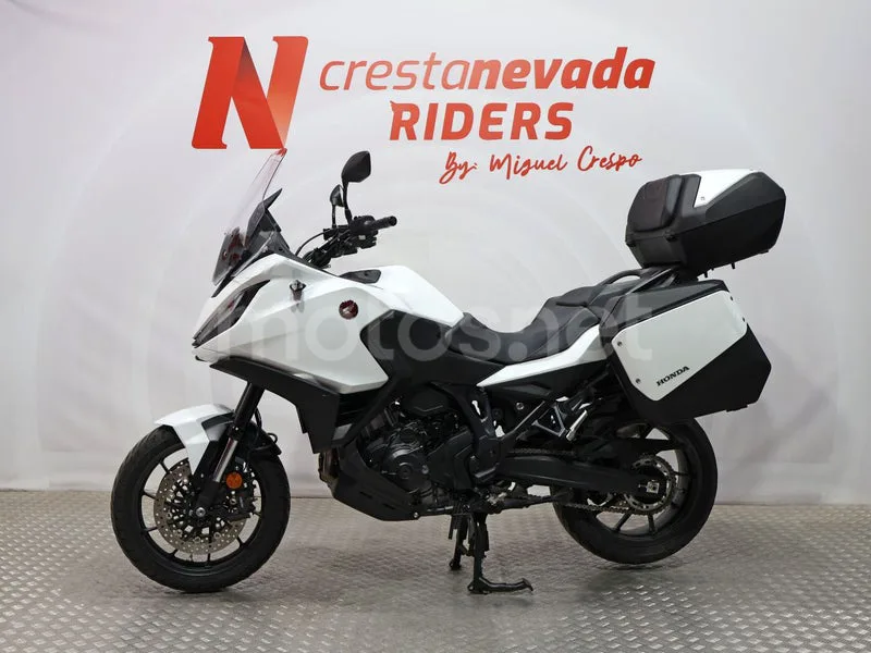 Honda NT1100 - Vista 4