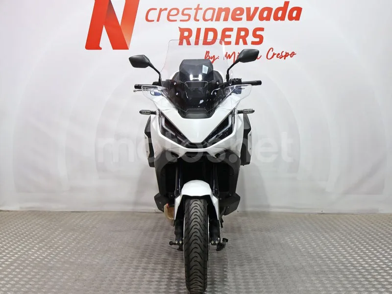 Honda NT1100 - Vista 5