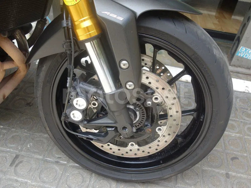Yamaha MT-09 - Vista 17