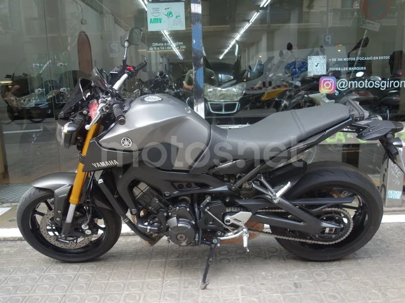 Yamaha MT-09 - Vista 4