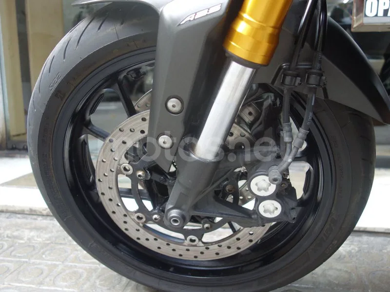 Yamaha MT-09 - Vista 5