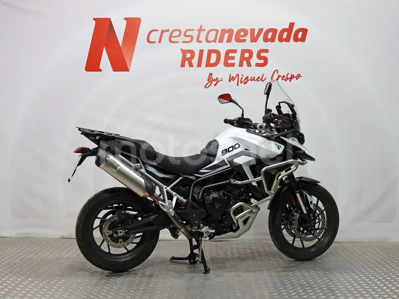 Triumph Tiger 900 - Vista 11