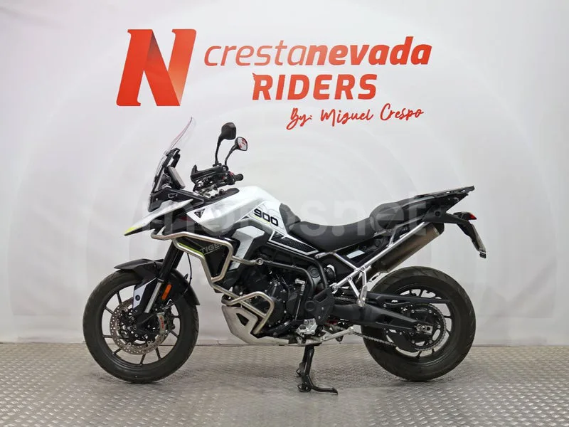 Triumph Tiger 900 - Vista 3
