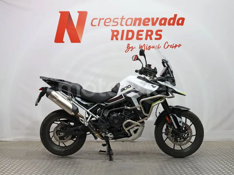 Triumph Tiger 900 - Vista 7