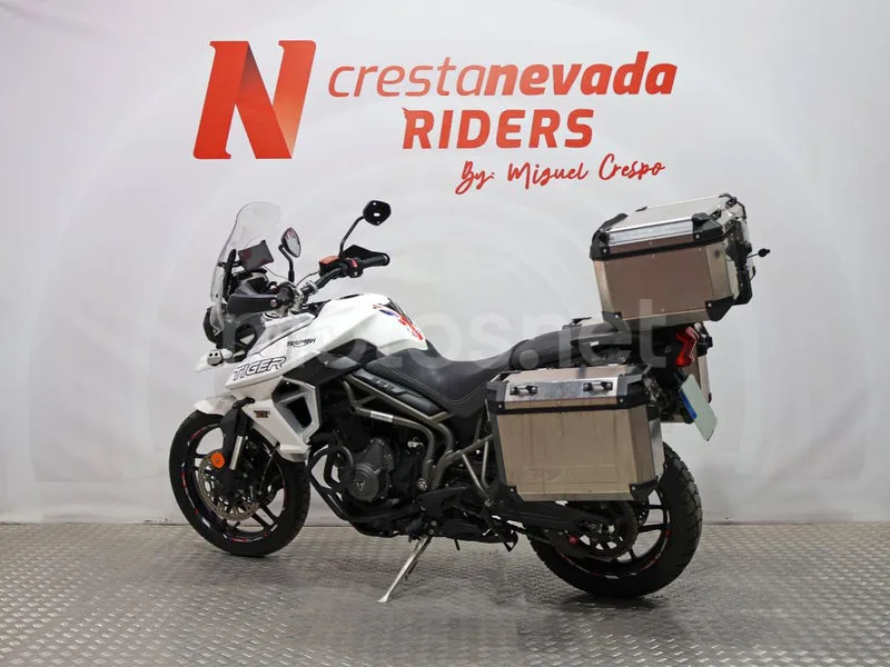 Triumph Tiger 800 XR - Vista 10