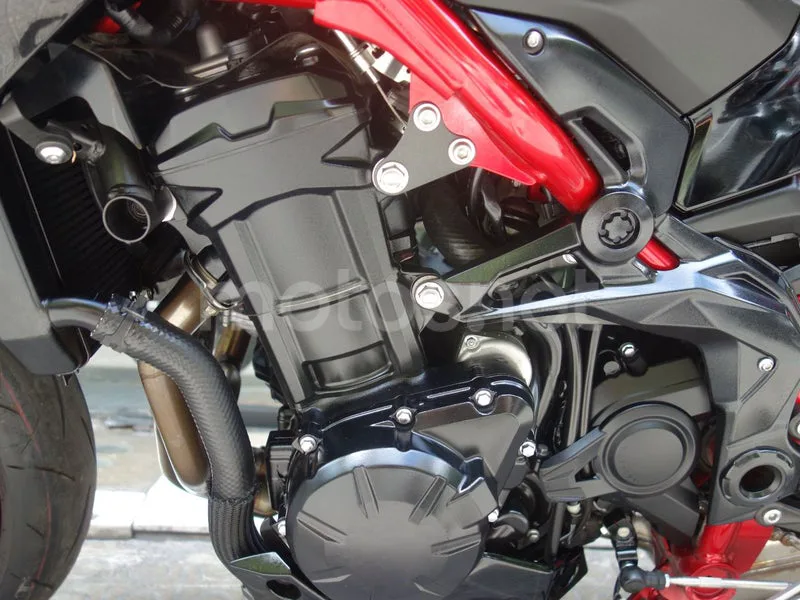 Kawasaki Z900 - Vista 6