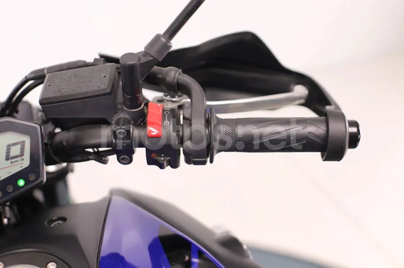Yamaha MT-07 - Vista 8