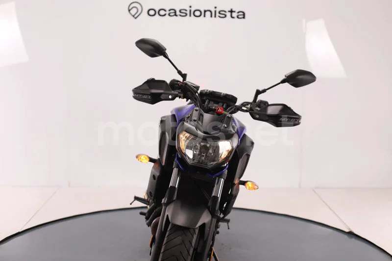 Yamaha MT-07 - Vista 9