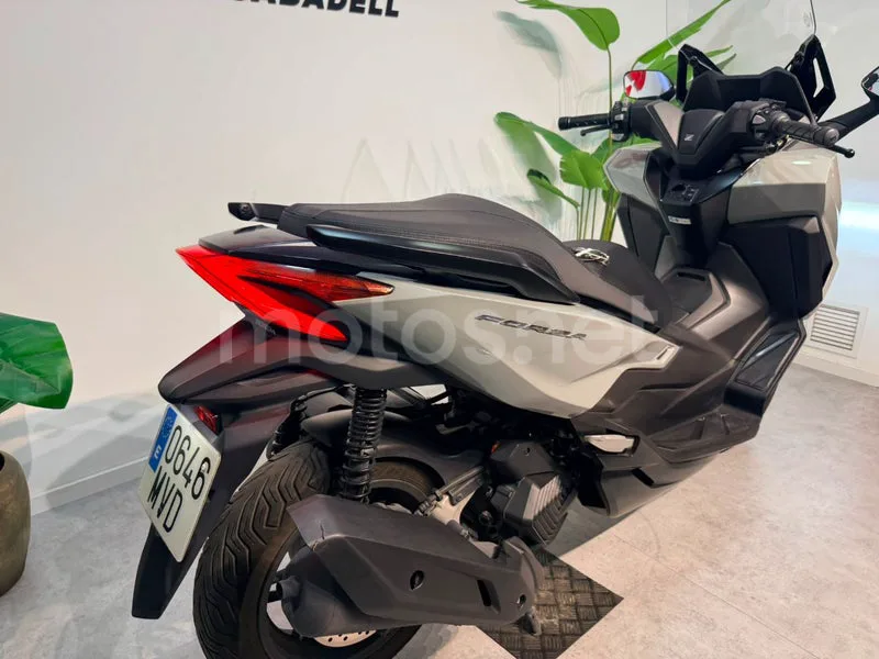 Honda Forza 125 - Vista 6