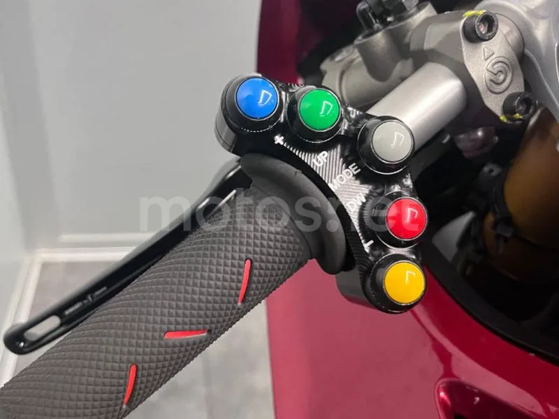 Ducati Panigale V4 - Vista 6