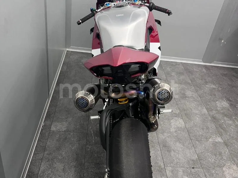 Ducati Panigale V4 - Vista 10