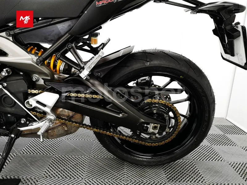 Yamaha MT-09 - Vista 24