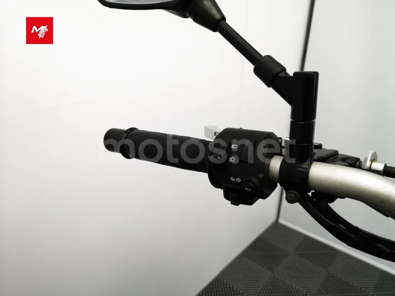 Yamaha MT-09 - Vista 10