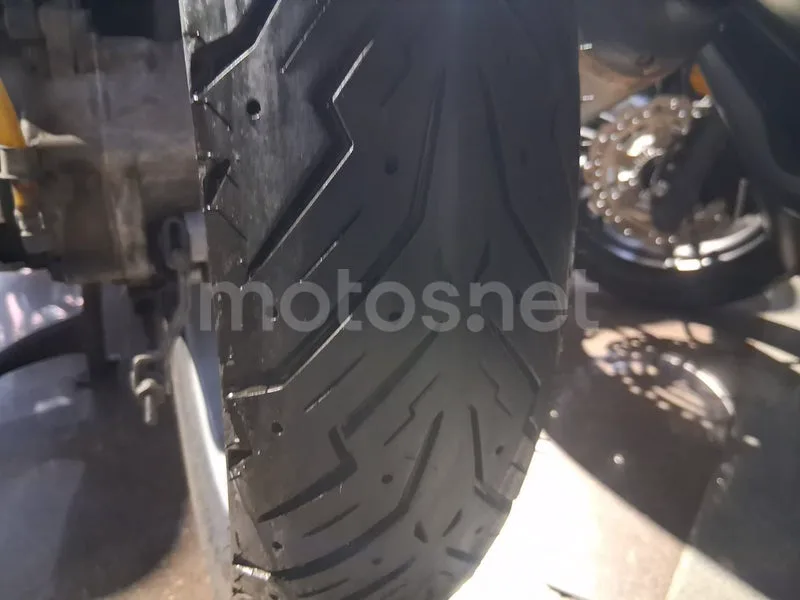 Honda SH125i - Vista 12
