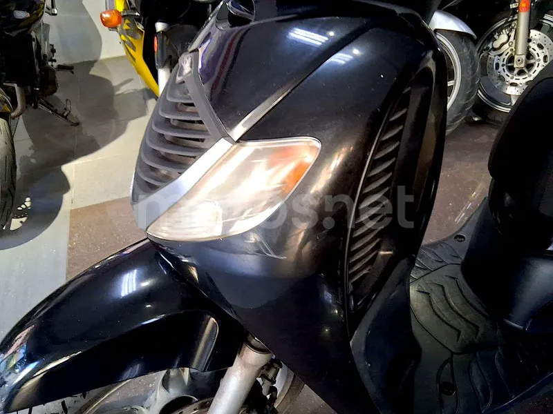 Honda SH125i - Vista 13