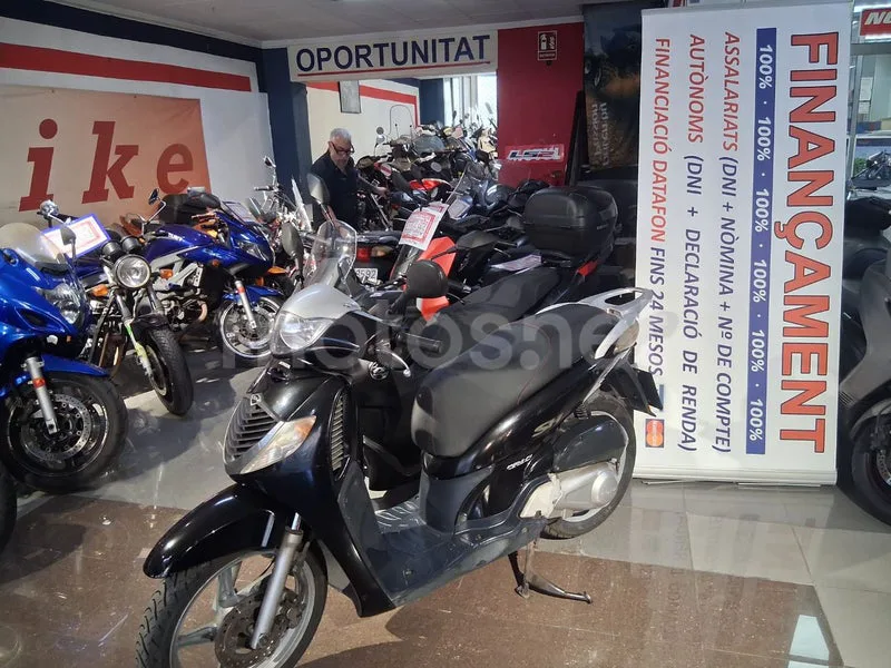 Honda SH125i - Vista 17