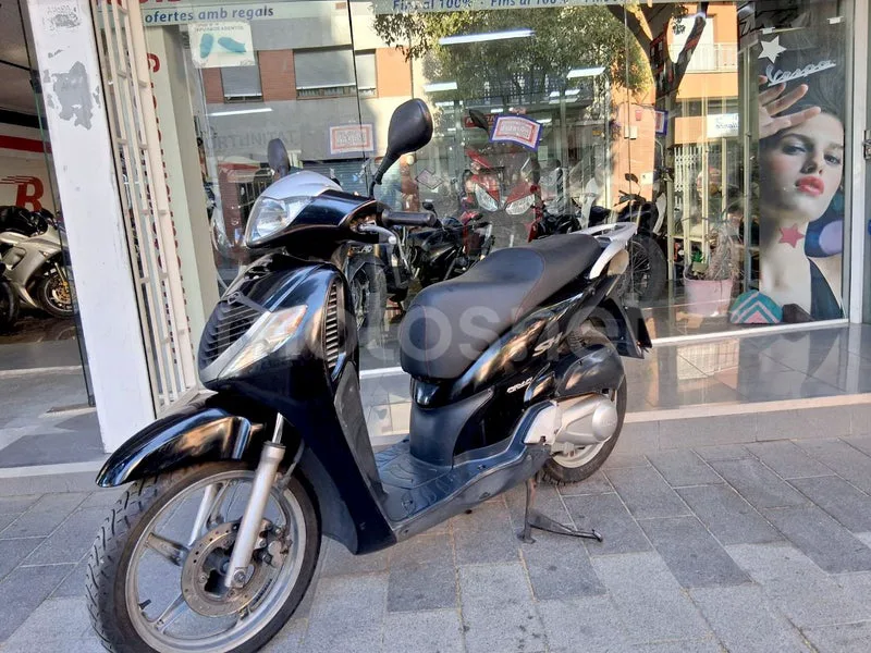 Honda SH125i - Vista 3